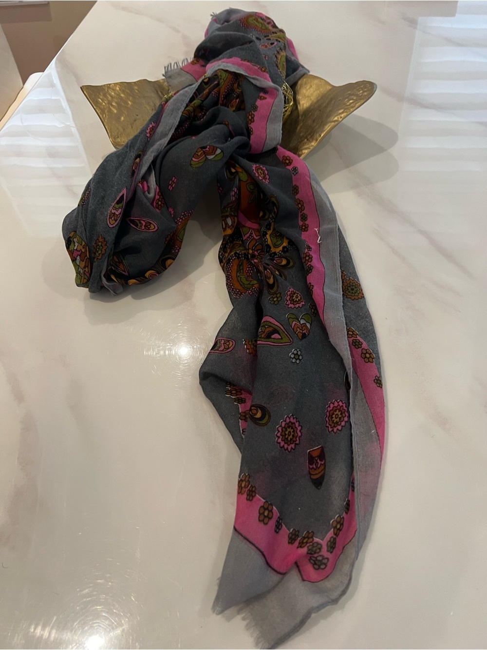 Fall ready eclectic scarf - Picture 5 of 5